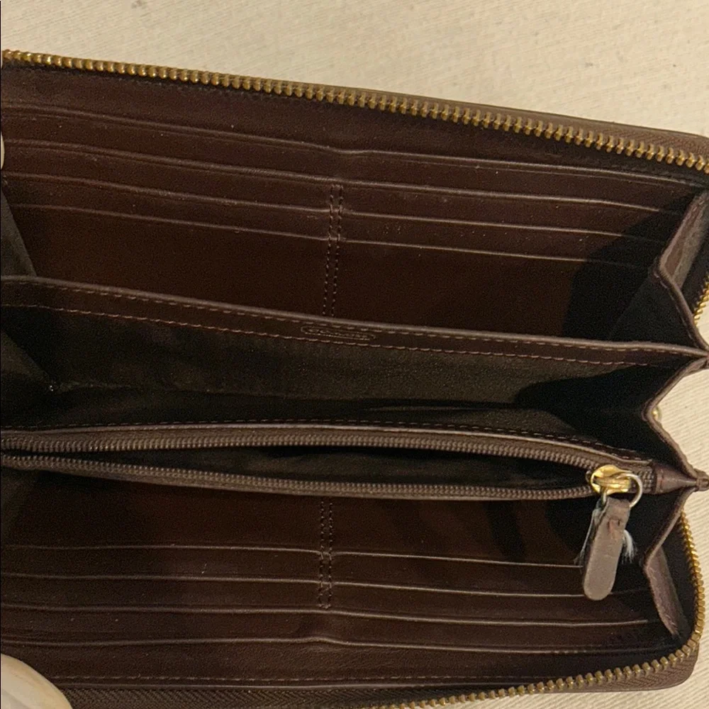 Kate Spade Brown Croc Embossed Wallet - Picture 10 of 11